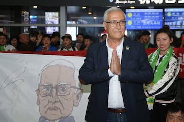 GUIYANG, CHINA - MAY 07:  Spanish football manager Gregorio Manzano arrives at Guiyang Longdongbao International Airport on May 7, 2017 in Guiyang, Guizhou Province of China. Gregorio Manzano returns to Chinese Super League (CSL) as he has signed a contract with Guizhou Hengfeng Zhicheng FC.  (Photo by Visual China Group via Getty Images/Visual China Group via Getty Images)