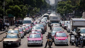 Autos con engomado rojo y verde presentan obligatoriamente la verificación en CDMX durante mayo.