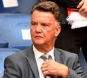 Van Gaal rompe su silencio para criticar al United por su despido