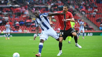 Goduine Koyalipou en un partido ante el Mallorca.