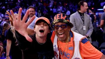 The stars are out for red-hot Knicks