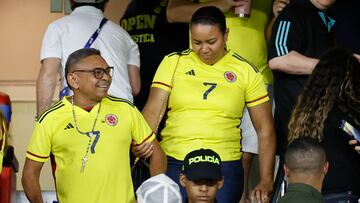 La celebración de Luis Díaz y su papá en los goles ante Brasil.