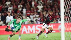 Le quitó el puesto a Arias y es el arquero del momento en la Libertadores: “Él me apoya mucho”