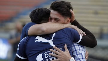 Germán Cano con sus hermanos en el Atanasio Girardot