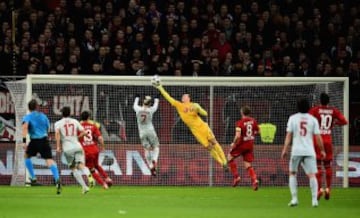 El portero Bernd Leno.