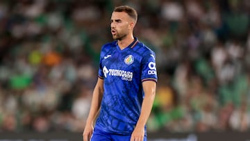 Borja Mayoral of Getafe CF during the La Liga EA Sports match between Real Betis and Getafe CF at Benito Villamarin in Seville, Spain, on September 18, 2024. (Photo by Jose Luis Contreras/Dax Images) (Photo by DAX Images/NurPhoto via Getty Images)