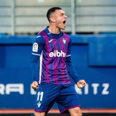 El Málaga espera a Yanis Rahmani este jueves