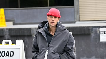 Justin Bieber drops new brand SKYLRK and fans lose it over the prices: “$170 for a hoodie?”