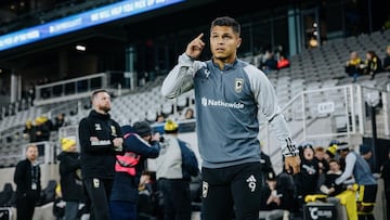 Juan Camilo 'Cucho' Hernández en un partido de Columbus Crew.