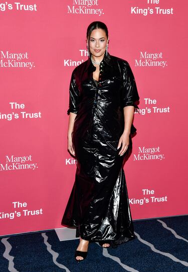 Ashley Graham posa en la alfombra roja de los The King's Trust Global celebrados en Nueva York.