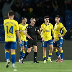 Luis García pierde a su seguro: Barcia y Mármol, bajas ante la Real Sociedad B