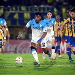 Roger regresa a la titular con gol en el debut de Sudamericana