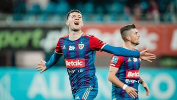 Alberto Toril celebra su primer 'hat-trick' con el Piast Gliwice en la Ekstraklasa.