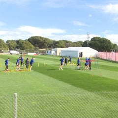El Atleti continúa preparándose para sus 'dos finales'