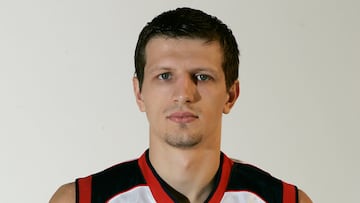 14/03/08 BALONCESTO TAU VITORIA CARA MIRZA TELETOVIC