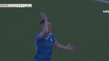 Resumen y gol del Almería vs. Oviedo de la Liga 1|2|3