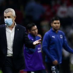 Santiago Solari y Javier Aguirre, el infortunio de la casualidad un año después