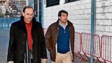 <b>ADIÓS. </b>Sergio Kresic y Zósimo San Román pasaron por Los Pajaritos para despedirse en una rueda de prensa.