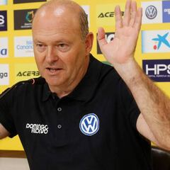 Mel, ante la posibilidad de repetir alineación por primera vez en todo el curso