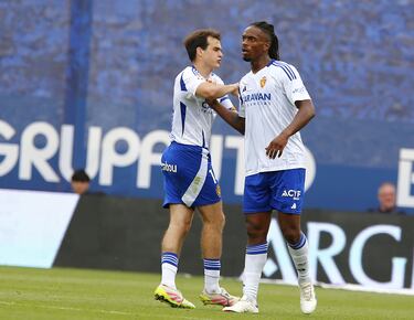 El rescatador del Zaragoza. Si hace una semana marcaba el gol que daba los tres puntos a su equipo; esta jornada anotó de nuevo para devolverle a la vida, poniendo el momentáneo 2-1 ante el Eibar. Jair remató con pierna izquierda, en el segundo palo, tras lanzarse al suelo.