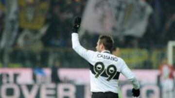 Antonio Cassano ha logrado su gol 100 en la Serie A.