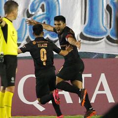 Independiente sostuvo la ventaja ante Atlético y clasificó en Tucumán