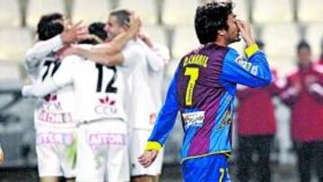 <b>MALA IMAGEN. </b>El partido del Carlos Belmonte no pasará a la historia y, de hecho, los azulgrana deben borrarlo lo antes posible.