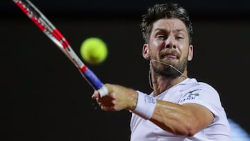 Cameron Norrie ejecuta un drive en el torneo de Río.