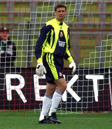 Albano no tuvo suerte en el Real Madrid. En 1996 firmó por el Racing de Avellaneda y sus buenas actuaciones le valieron para que Lorenzo Sanz lo contratara en 1999. Apenas tuvo minutos, entre otras cosas porque se topó con Illgner y Casillas. Se fue al Valladolid, donde jugó seis temporadas a buen nivel.