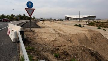 Obras de los accesos de la M-40 al Wanda Metropolitano.