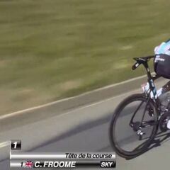 El pelotón protesta por la prohibición de la 'postura Froome'