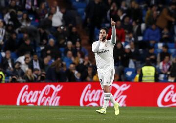 ¡¡ISCO EMPATA EL PARTIDO!! ¡Buena combinación entre Benzema y Brahim que acaba con un remate del francés que desvía el portero, el balón se cae de nuevo a Brahim, centra raso y el balón se pasea despacio por el área pequeña hasta que la empuja el malagueño en el segundo palo!