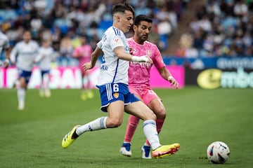 Victoria balsámica del un Zaragoza que se aleja de la zona de descenso. Alejandro Francés inició la misma con un golazo de bandera. El central controló con el pecho un balón en un córner, y con un fuerte zurdazo, batió a Juan Soriano. Su tercer gol en lo que va de curso.
