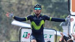 Spain&#039;s Alejandro Valverde of the Movistar team, celebrates as he crosses the finish line   in Mur de Huy during the Fleche Wallonne cycling race on April 19, 2017 going from Binche to Mur de Huy. / AFP PHOTO / PHILIPPE LOPEZ