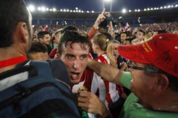 Los jugadores del Almería celebraron el ascenso a primera division con todos los seguidores