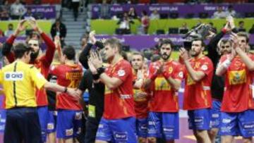 Los jugadores espa&ntilde;oles celebran la victoria del s&aacute;bado ante Bielorrusia. Este lunes afrontan contra Chile su tercer partido del Mundial. 