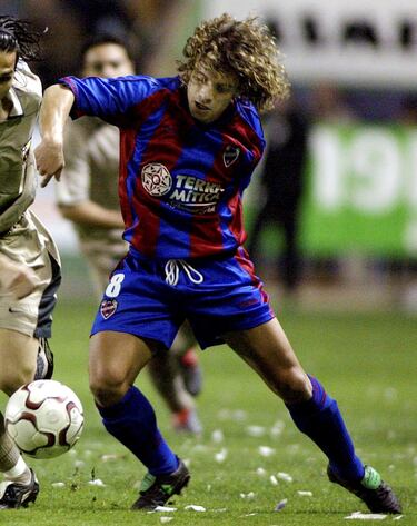 Rivera fue uno de los jugadores más destacados del Levante en su etapa. Su calidad en el pase y visión de juego lo convirtieron en el motor del equipo. Fue clave en el ascenso a Primera División de 2004 y en la consolidación del proyecto deportivo.