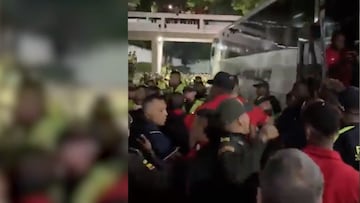 Estas son algunas de las imágenes del enfrentamiento tras el partido en Barranquilla ante Junior.