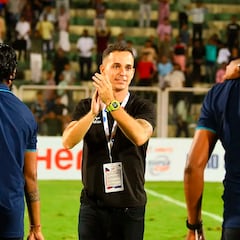 El campeón de Kirguistán ficha a un entrenador español