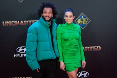 Marcelo Vieira y Clarice Alves se conocieron cuando eran adolescentes en Brasil, y su historia empezó gracias a un vínculo muy cercano: Marcelo era el mejor amigo del hermano de Clarice, lo que los llevó a coincidir desde muy jóvenes. Según han contado ambos en varias entrevistas, Marcelo la vio por primera vez cuando ella acudió a un partido de fútbol sala, donde él jugaba, y quedó inmediatamente prendado de ella.