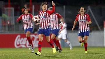 Amanda, jugadora del Atl&eacute;tico, celebra un gol. 