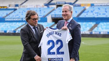 El director general Raúl Sanllehí y el presidente Jorge Más.