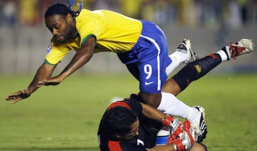 ¿Qué fue de Vagner Love? El delantero que iba para estrella