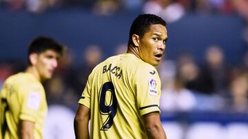 Carlos Bacca durante un partido con el Villarreal.