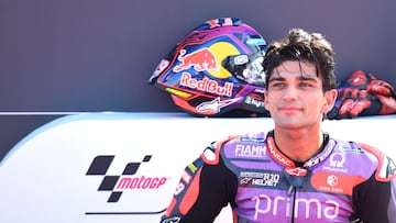 Martin en el podio de la esprint tras su victoria en Misano.