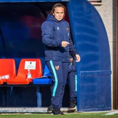 Récord de entrenadoras en la Primera Iberdrola: Pry, Arroyo...