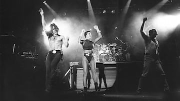 En internet, primera versión de Hoy no me puedo levantar