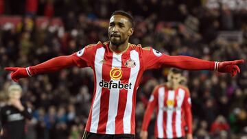 Doblete de Jermain Defoe ante el Liverpool en Anfield.