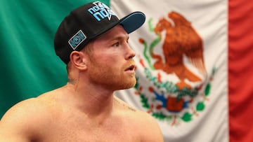  El pugilista mexicano se hizo de palabras con Demetrius Andrade luego de su victoria ante Billy Joe Saunders, motivo por el que &Aacute;lvarez lo corri&oacute; de su conferencia de prensa.