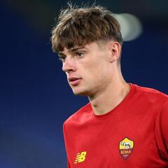 "Mira, Mourinho: vamos a esnifar": lío en las redes para Zalewski